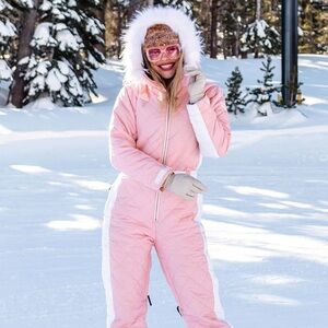 Tipsy Elves Pink powder ski suit quilted & hood ski bunny chic new NWT small